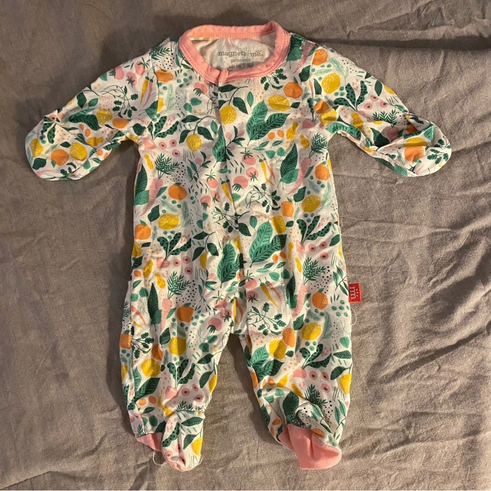 Like-new Magnetic Me preemie citrus print sleeper